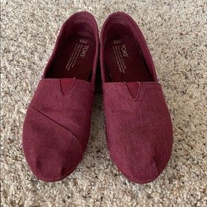 Maroon TOMS shoes